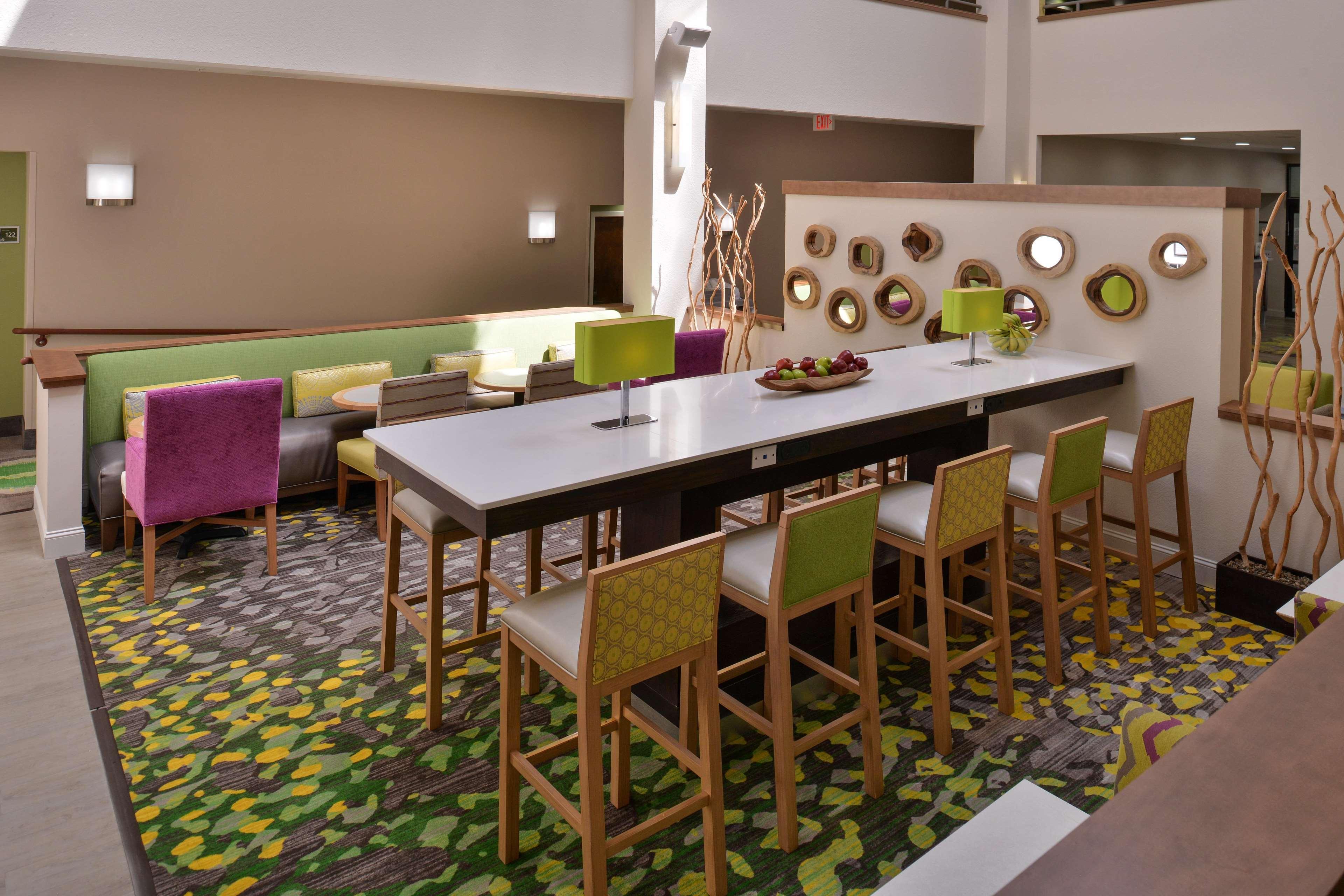 Hampton Inn Картърсвил Екстериор снимка