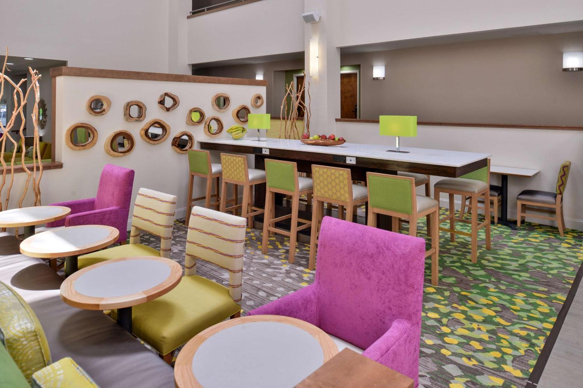 Hampton Inn Картърсвил Екстериор снимка