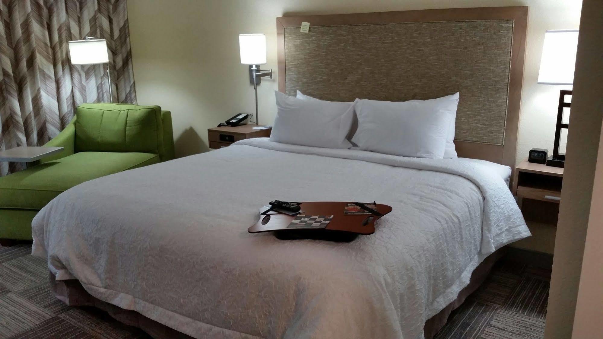 Hampton Inn Картърсвил Екстериор снимка