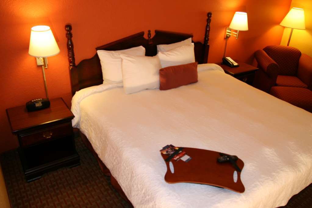 Hampton Inn Картърсвил Стая снимка